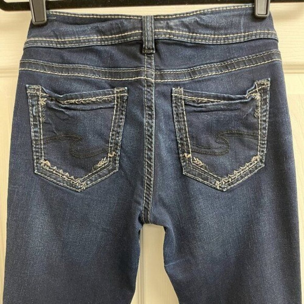 Silver Suki Slim Bootcut Dark Blue Jeans Size 27 x 31 Classic Preppy Versatile - Picture 5 of 10